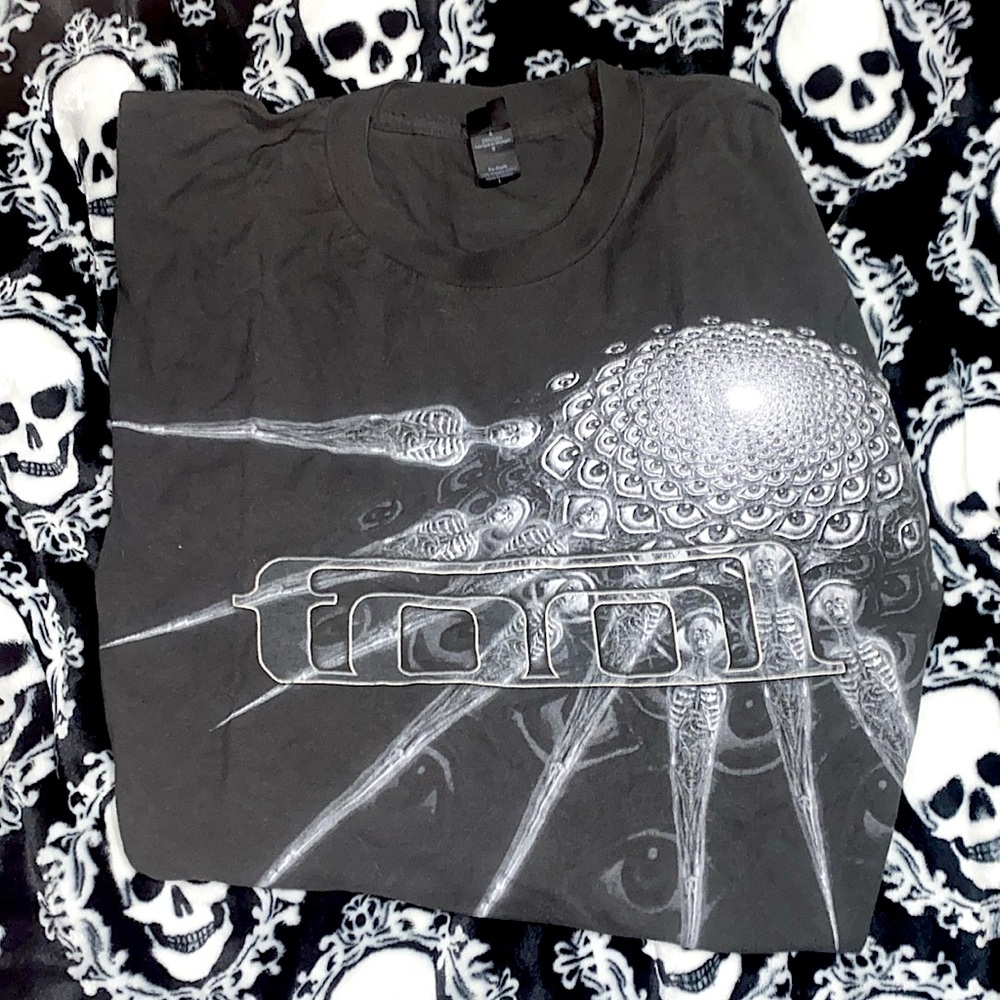 TOOL t shirt 💀🖤